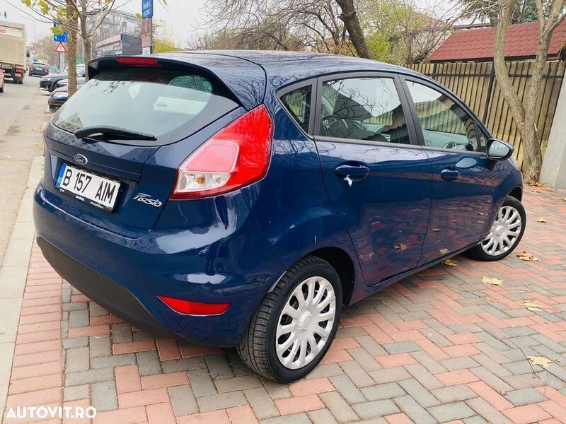 Albastru Utilizat 2017 Ford Fiesta Trend Hatchback | 5.700 EUR (Preț bun) - Imagine 1/4