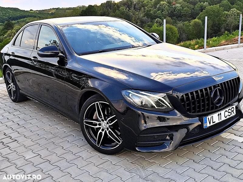 Negru Utilizat 2016 Mercedes E220 Berlinǎ | 24.000 EUR (Preț OK) - Imagine 1/4