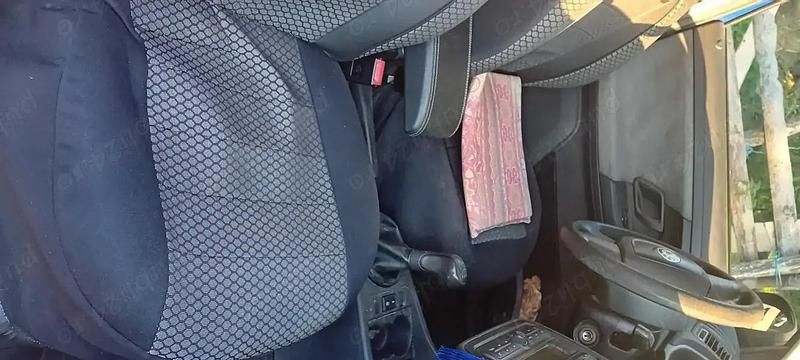 Utilizat 2010 Skoda Fabia Hatchback | 2.450 EUR (Preț OK) - Imagine 1/4