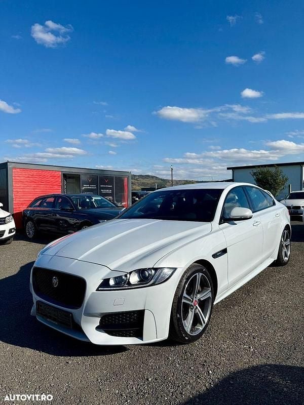 Culoaregri Utilizat 2016 Jaguar XF R-Sport Berlinǎ | 13.900 EUR (Preț OK) - Imagine 1/4
