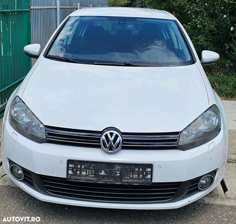 Alb Utilizat 2010 VW Golf VI Highline Hatchback | 5.000 EUR (Preț OK) - Imagine 1/4