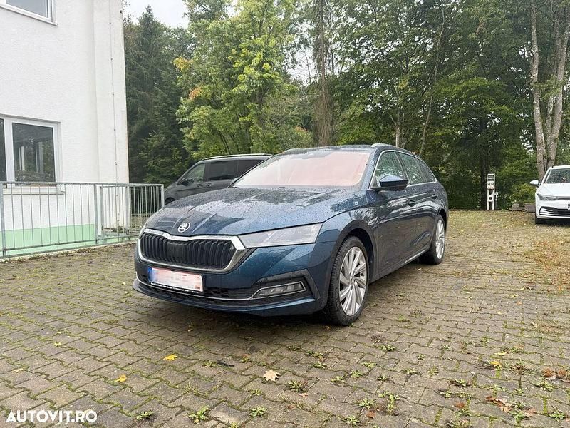 Culoarealbastru Utilizat 2022 Skoda Octavia Style Break | 22.500 EUR (Scump) - Imagine 1/4