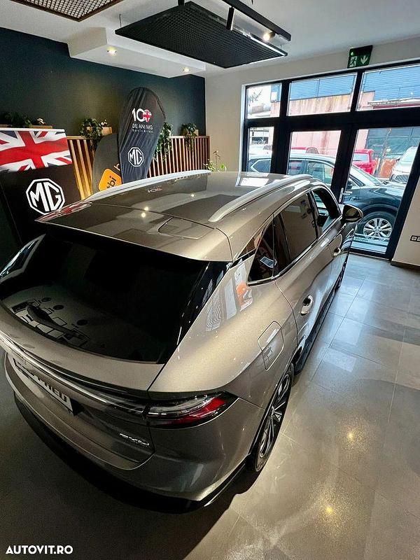 Nouă MG EHS Luxury 258 CP (189 kW) 2025 Culoarebej SUV