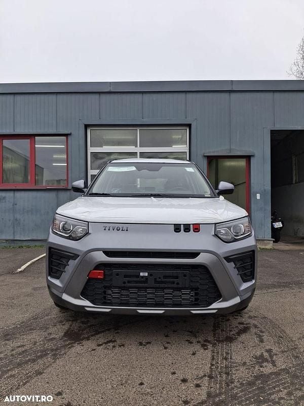 Nouă Ssangyong (KGM) Tivoli 163 CP (119 kW) 2025 Culoareargint SUV