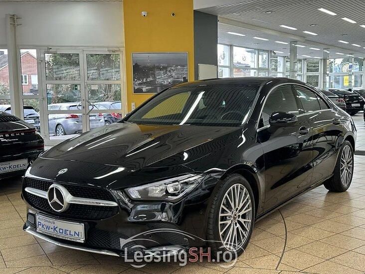 Negru Utilizat 2023 Mercedes 180 Luxury Berlinǎ | 34.875 EUR - Imagine 1/4