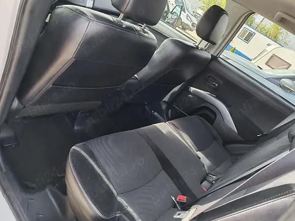 Second-hand Mitsubishi Outlander 177 CP (130 kW) 2011 Alb SUV