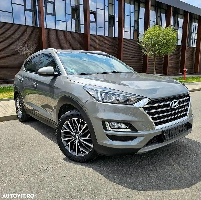 Gri Utilizat 2020 Hyundai Tucson Premium SUV | 16.990 EUR (Preț bun) - Imagine 1/4