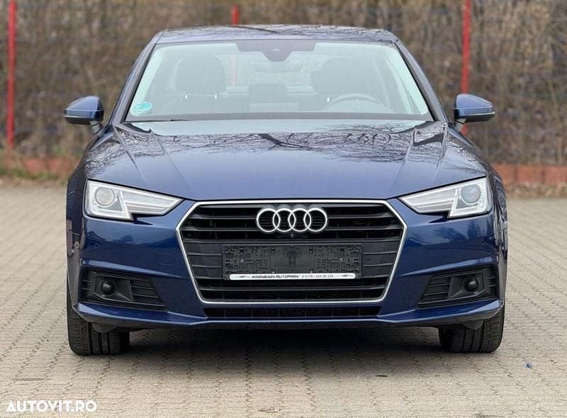 Culoarealbastru Utilizat 2017 Audi A4 Break | 14.999 EUR (Scump) - Imagine 1/4
