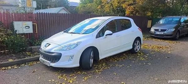 Alb Utilizat 2010 Peugeot 308 Hatchback | 2.000 EUR (Preț OK) - Imagine 1/4