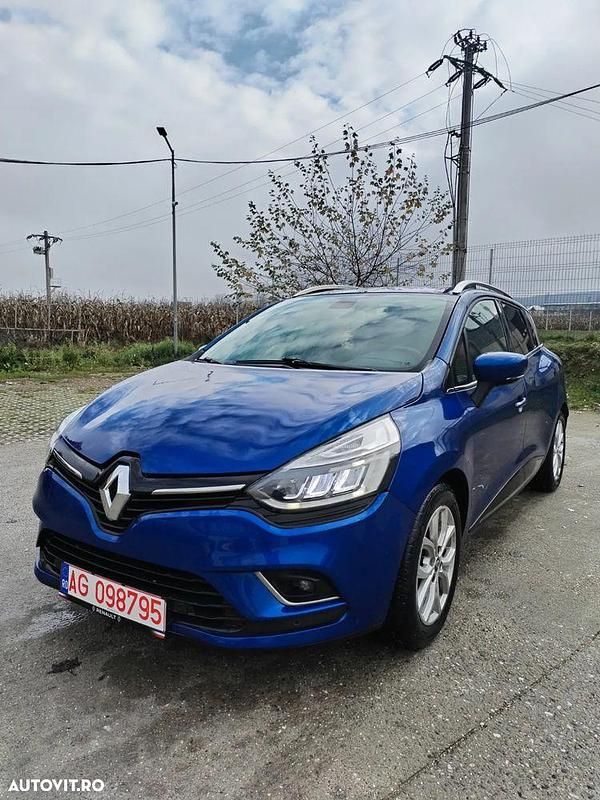 Second-hand Renault Clio GrandTour Bose Edition 90 CP (66 kW) 2018 Culoarealbastru Break