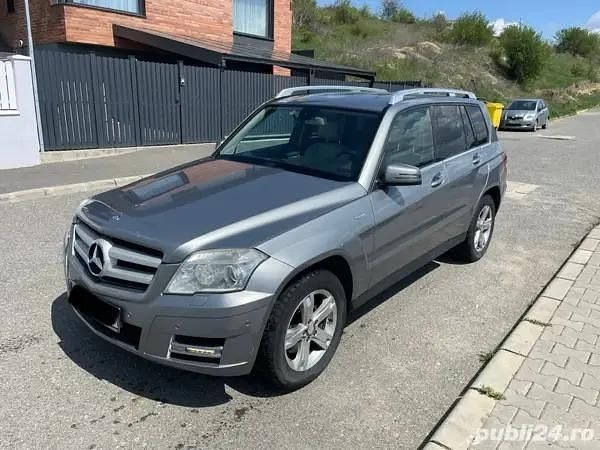 Gri Utilizat 2011 Mercedes GLK250 SUV | 8.490 EUR (Preț bun) - Imagine 1/4