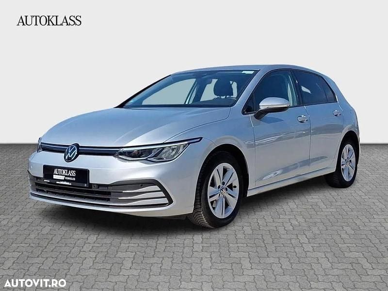 Argintiu metalic Utilizat 2023 VW Golf VIII Life Hatchback | 22.790 EUR (Preț bun) - Imagine 1/4