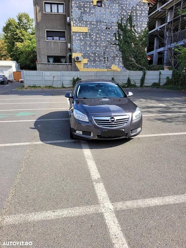 Culoaregri Utilizat 2010 Opel Insignia Hatchback | 1.400 EUR (Super Preț) - Imagine 1/4