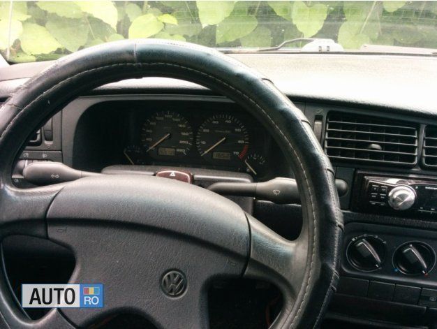 Second-hand VW Golf III 55 CP (40 kW) 1993 Albastru Break