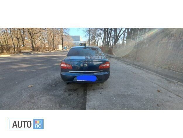 Second-hand Skoda Superb 140 CP (102 kW) 2008 Albastru Berlinǎ