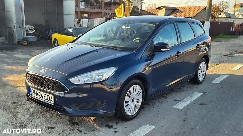 Culoarealbastru Utilizat 2018 Ford Focus Active Break | 6.999 EUR (Super Preț) - Imagine 1/4