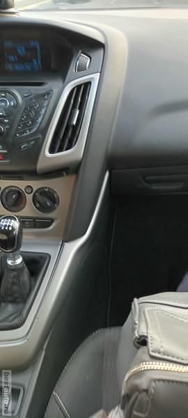 Alb Utilizat 2013 Ford Focus Hatchback | 5.000 EUR (Preț OK) - Imagine 1/4