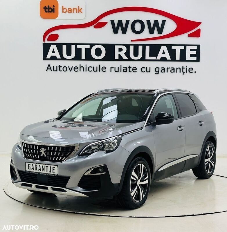 Verde Utilizat 2017 Peugeot 3008 Monovolum | 13.990 EUR (Scump) - Imagine 1/4