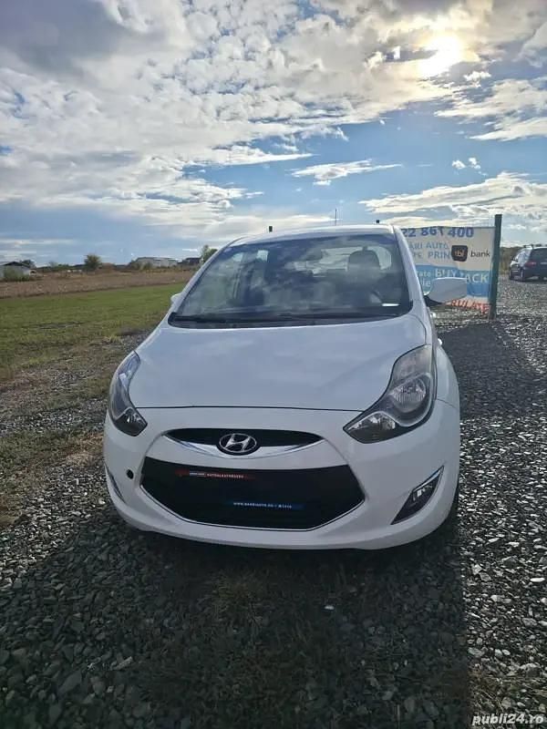 Second-hand Hyundai ix20 90 CP (66 kW) 2011 Alb Hatchback