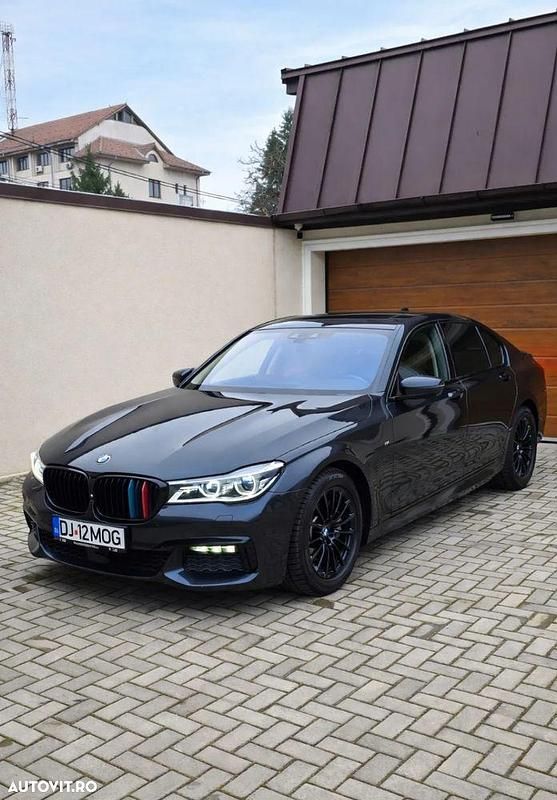 Second-hand BMW 730 Comfort Edition 265 CP (194 kW) 2016 Culoarenegru Berlinǎ
