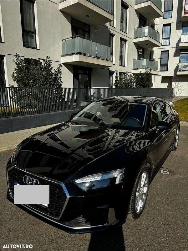 Culoarenegru Utilizat 2021 Audi A5 Sportback Advanced Berlinǎ | 33.500 EUR - Imagine 1/4