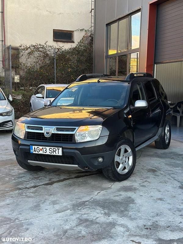Culoarenegru Utilizat 2010 Dacia Duster Lauréate SUV | 4.490 EUR (Super Preț) - Imagine 1/4