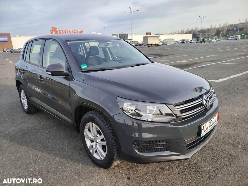 Culoarealte culori Utilizat 2015 VW Tiguan SUV | 9.450 EUR (Super Preț) - Imagine 1/4