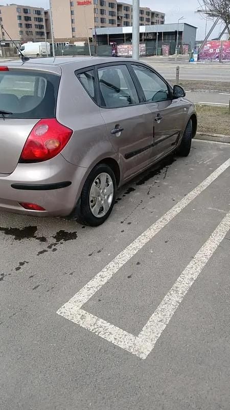 Second-hand Kia Ceed 80 CP (58 kW) 2008 Hatchback