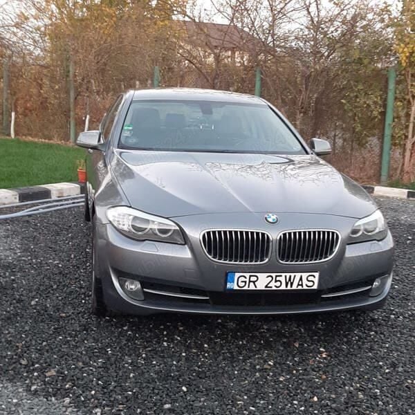 Second-hand BMW 520 184 CP (135 kW) 2012 Berlinǎ
