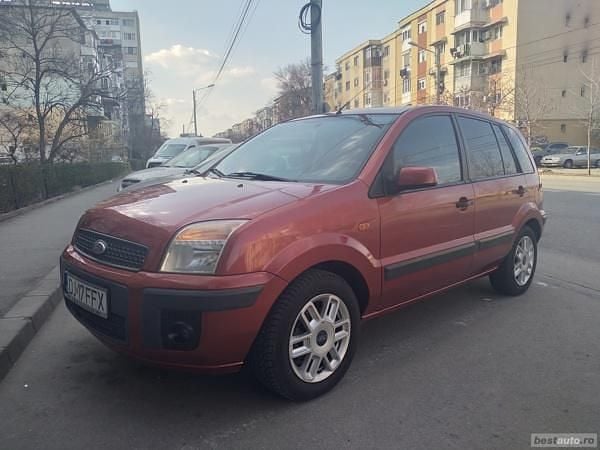 Utilizat 2006 Ford Fusion Hatchback | 3.250 EUR - Imagine 1/4