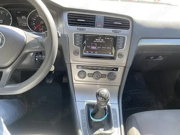 Second-hand VW Golf Sportsvan Trendline 85 CP (62 kW) 2014 Alb Monovolum