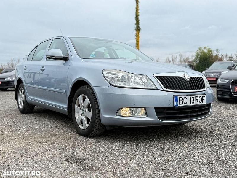Culoarealbastru Utilizat 2011 Skoda Octavia Business Line Berlinǎ | 3.990 EUR (Preț bun) - Imagine 1/4