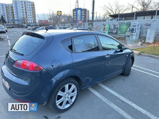 Gri Utilizat 2009 Seat Leon Hatchback | 4.100 EUR (Preț OK) - Imagine 1/4