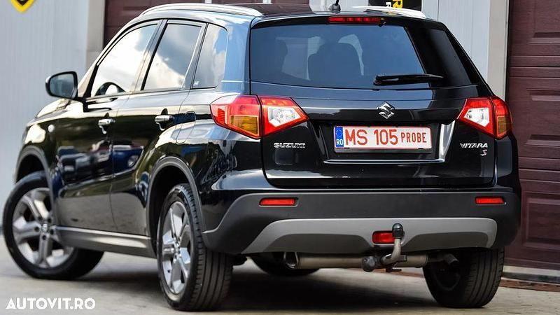 Second-hand Suzuki Vitara Comfort 120 CP (88 kW) 2015 Culoarenegru SUV