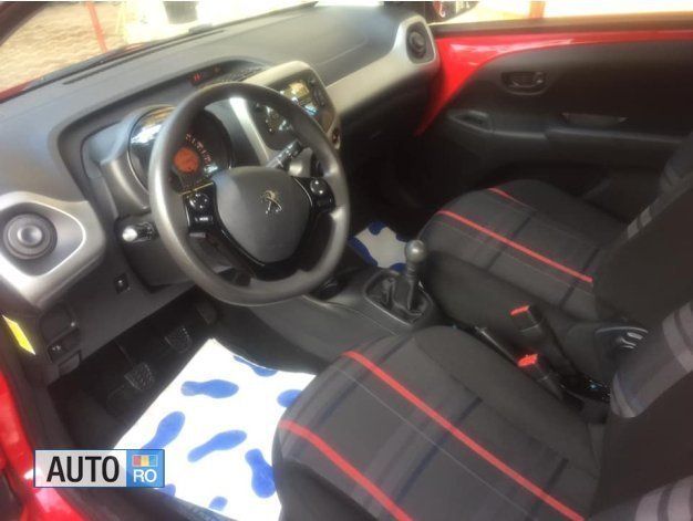 Rosu Utilizat 2015 Peugeot 104 Cabrio | 4.800 EUR - Imagine 1/4