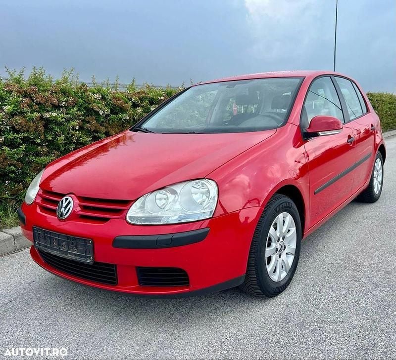 Culoarerosu Utilizat 2006 VW Golf V Trendline Hatchback | 2.990 EUR (Preț OK) - Imagine 1/4
