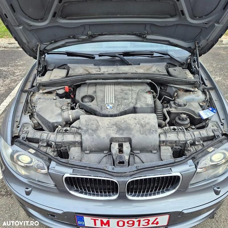 Second-hand BMW 123 Sport Line 204 CP (150 kW) 2009 Culoaregri Hatchback