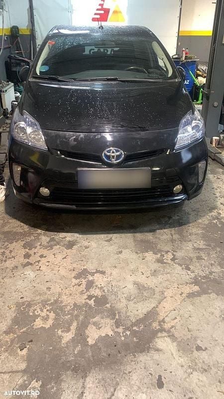 Culoarenegru Utilizat 2014 Toyota Prius Plus Hatchback | 8.500 EUR - Imagine 1/4