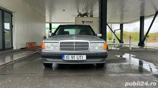 Argintiu Utilizat 1991 Mercedes 190 Berlinǎ | 8.200 EUR - Imagine 1/4