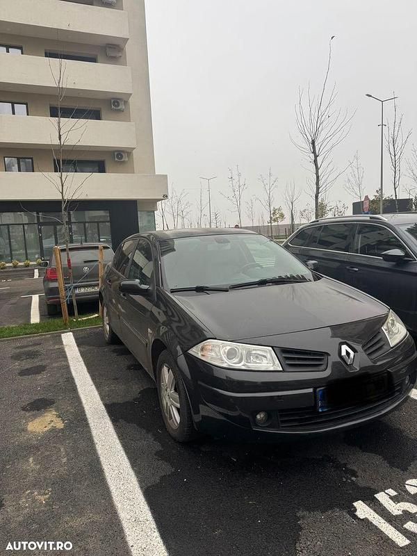 Culoarenegru Utilizat 2007 Renault Mégane II Berlinǎ | 2.280 EUR (Preț OK) - Imagine 1/4