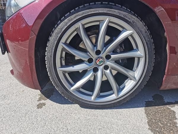 Second-hand Alfa Romeo Giulia 150 CP (110 kW) 2016 Berlinǎ