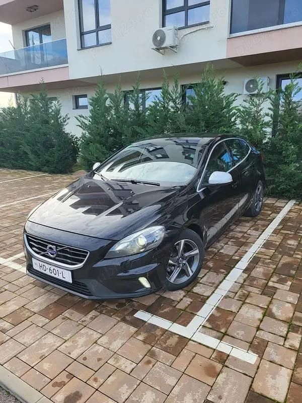 Second-hand Volvo V40 R-Design 120 CP (88 kW) 2015 Berlinǎ