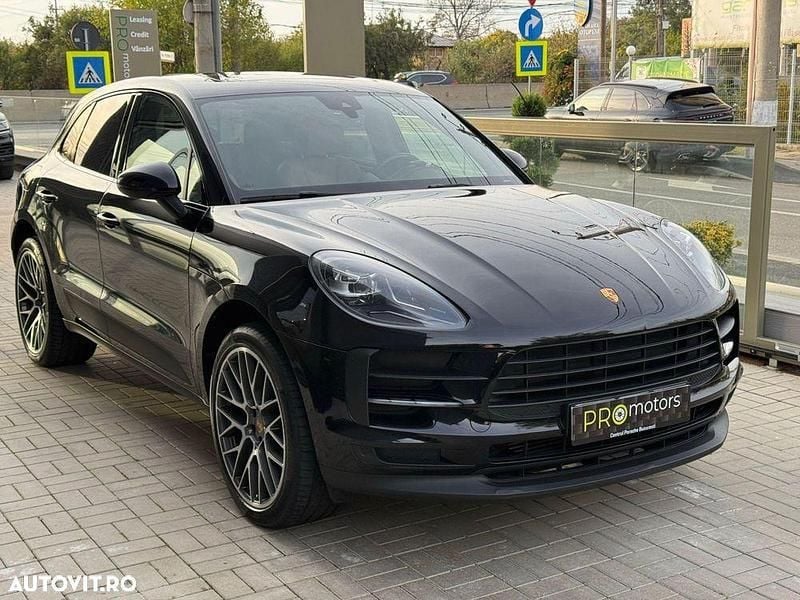 Culoarenegru Utilizat 2020 Porsche Macan SUV | 42.500 EUR (Preț bun) - Imagine 1/4