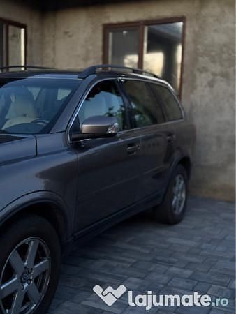 Gri Utilizat 2009 Volvo XC90 SUV | 8.000 EUR (Preț OK) - Imagine 1/2