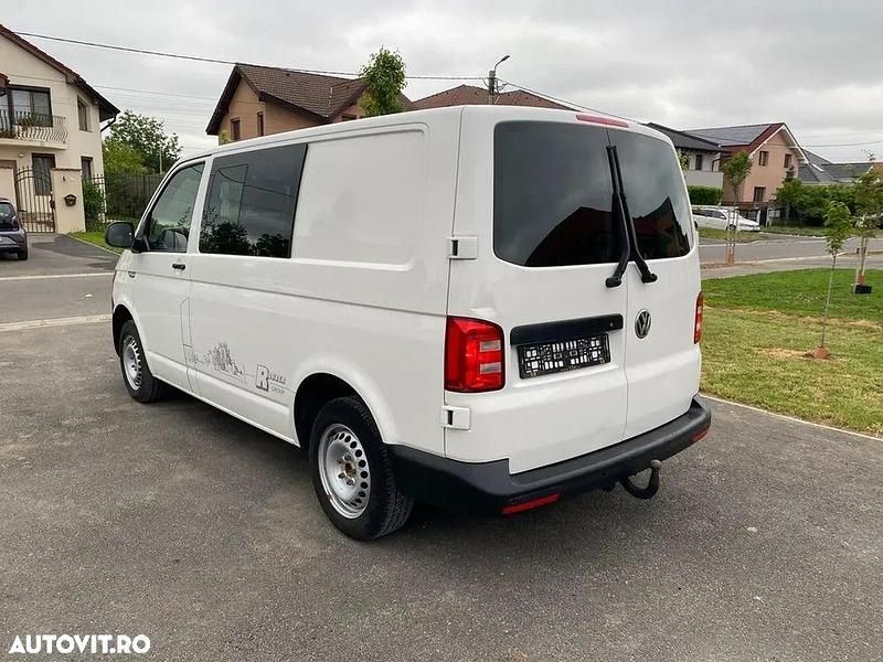 Second-hand VW Transporter 149 CP (109 kW) 2019 Culoarealb Van