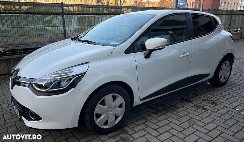 Second-hand Renault Clio IV Authentique 75 CP (55 kW) 2013 Culoarealb
