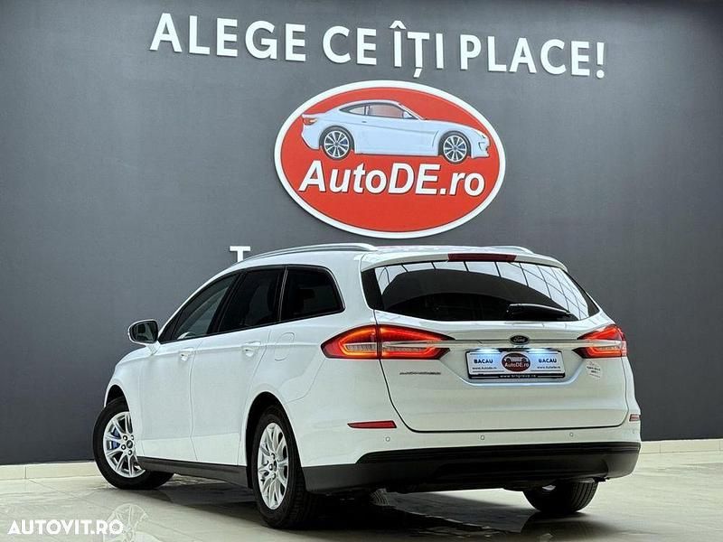Second-hand Ford Mondeo Titanium 150 CP (110 kW) 2018 Alb Break