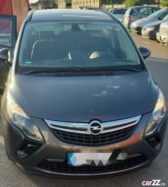 Gri Utilizat 2012 Opel Zafira Tourer Monovolum | 3.700 EUR - Imagine 1/4