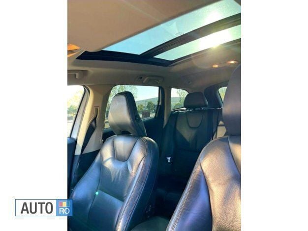 Second-hand Volvo XC60 215 CP (158 kW) 2011 Alb SUV