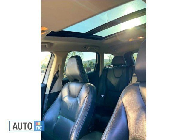 Alb Utilizat 2011 Volvo XC60 SUV | 9.700 EUR (Preț OK) - Imagine 1/4